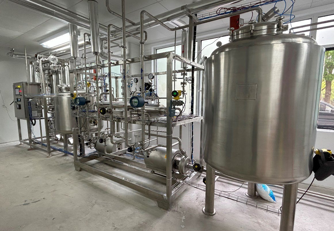 Mocheng pharmaceutical fluid process installation at a customer facility